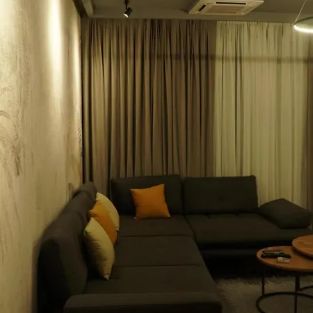 Kalpazo Lakescape 公寓 *