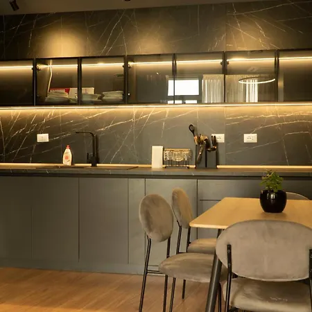 Kalpazo Lakescape 티라나